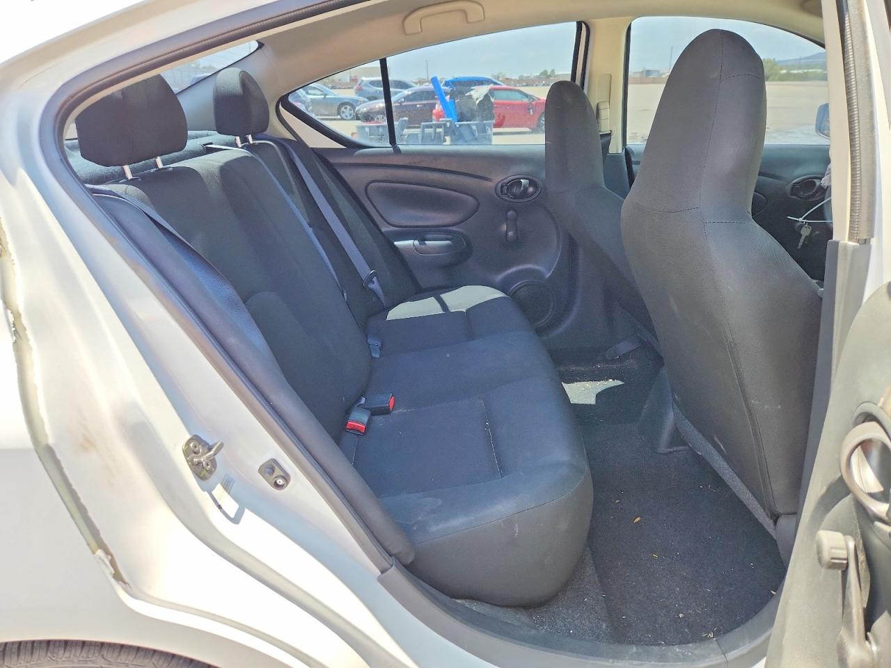 2016 NISSAN VERSA
