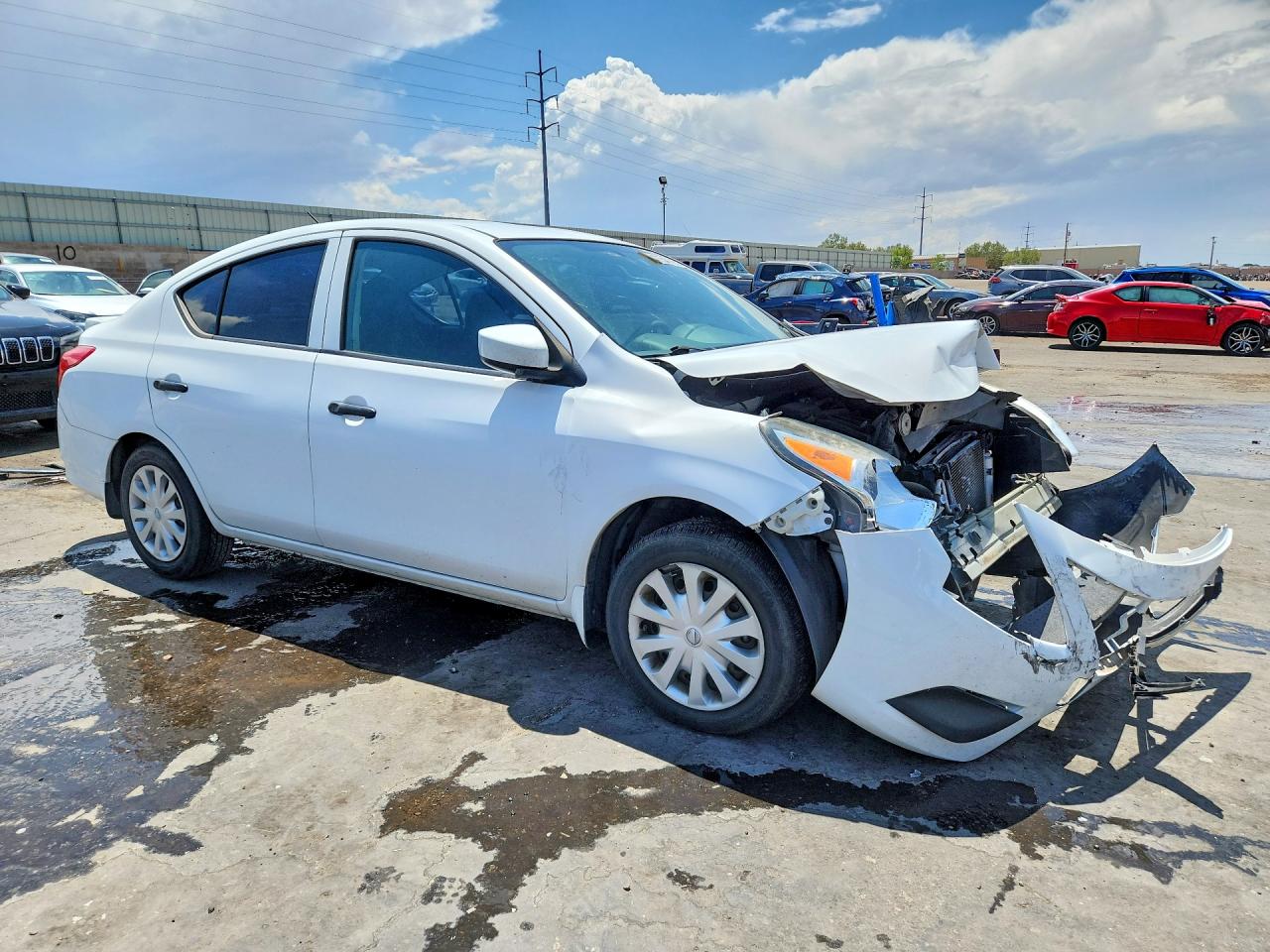 2016 NISSAN VERSA