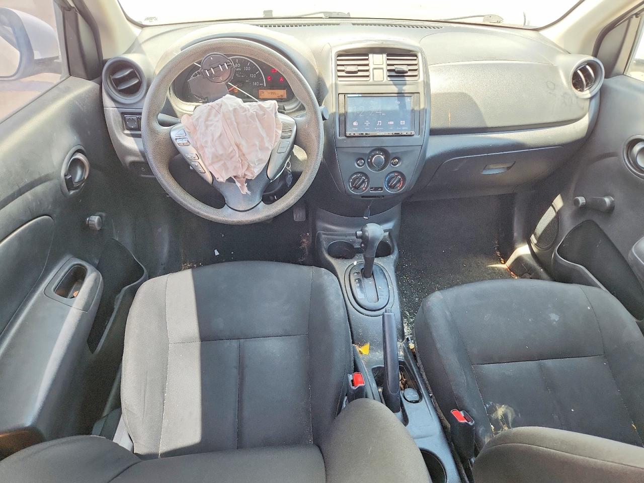 2016 NISSAN VERSA