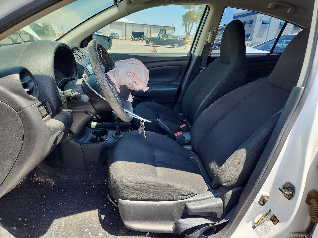 2016 NISSAN VERSA