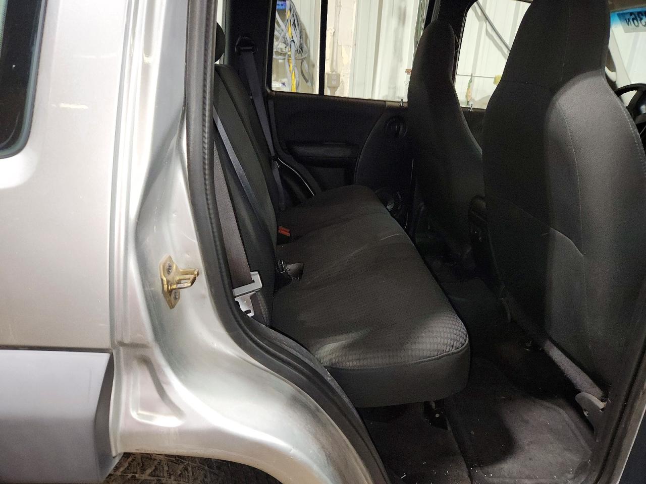 2002 JEEP LIBERTY