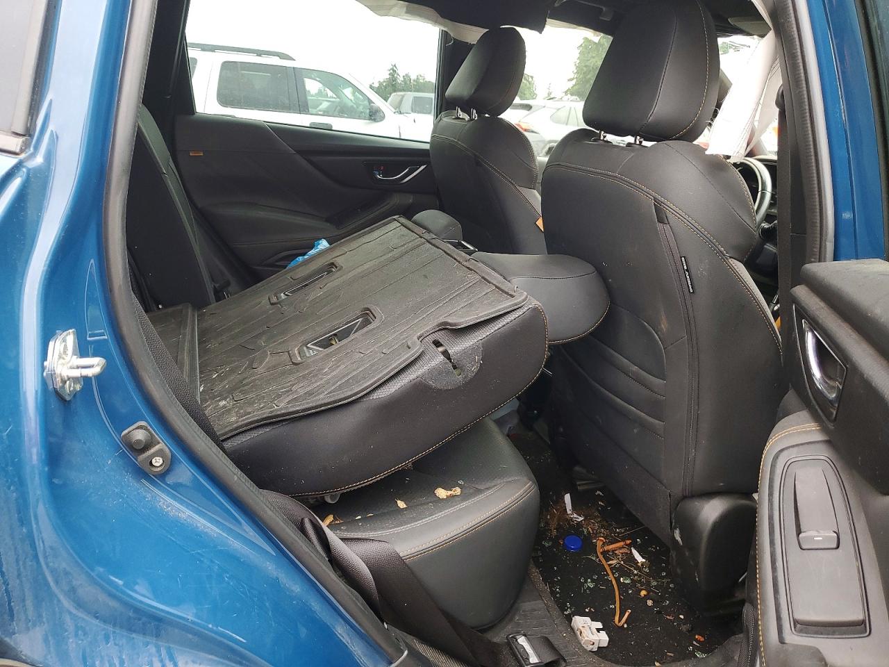 2022 SUBARU FORESTER
