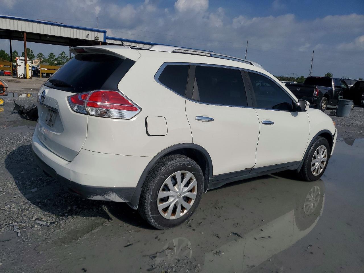 2016 NISSAN ROGUE