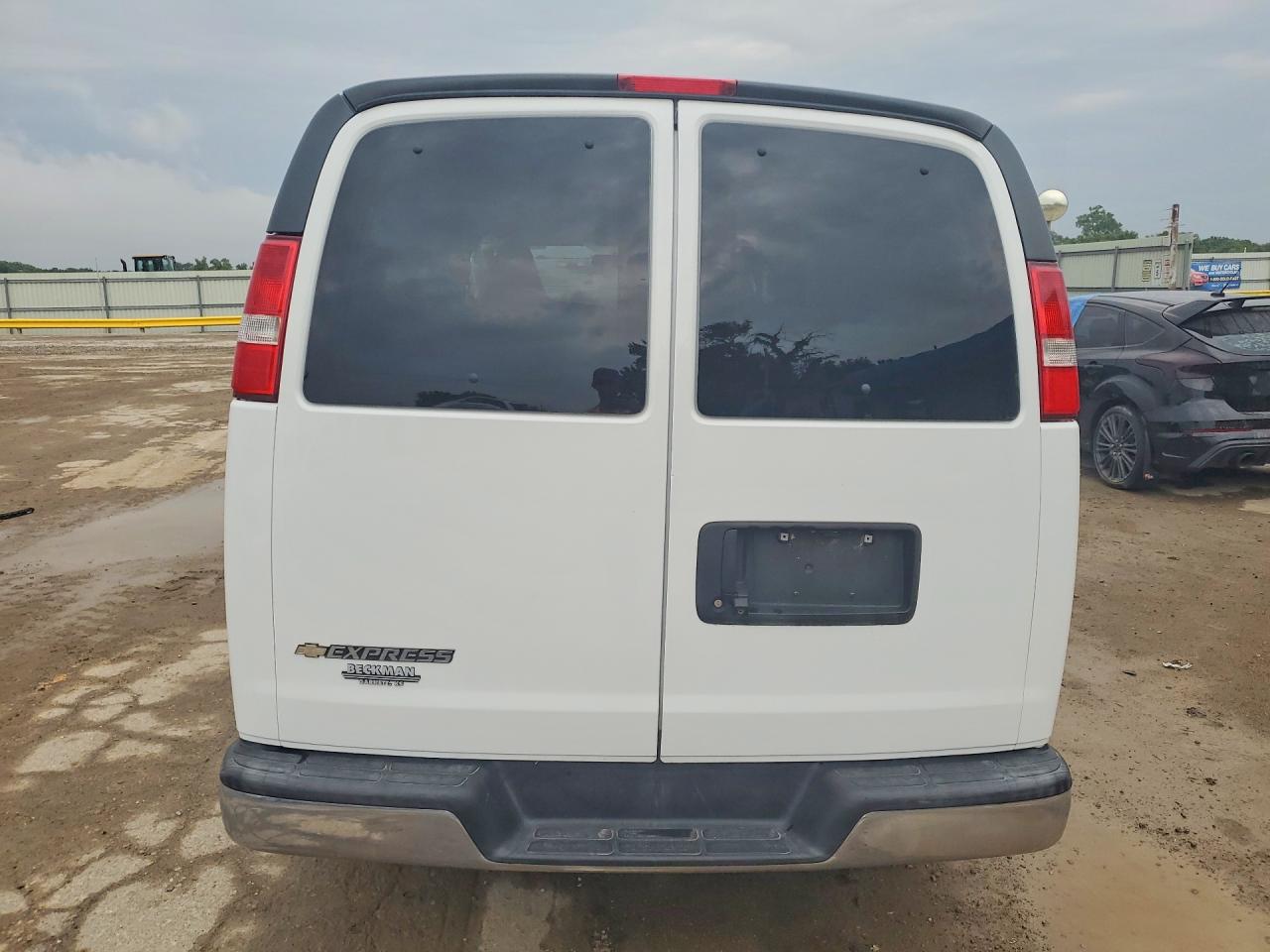2016 CHEVROLET EXPRESS