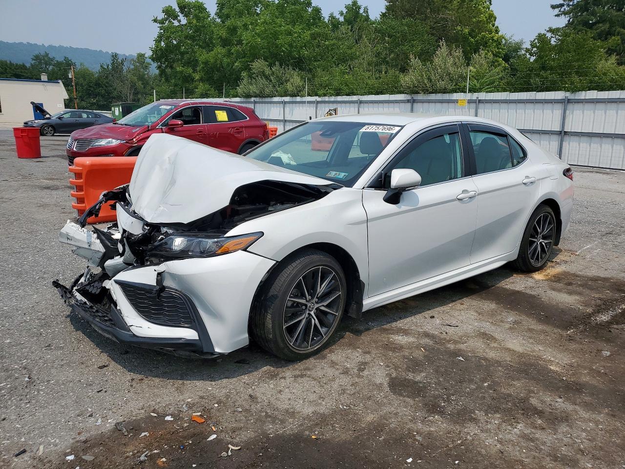 2024 TOYOTA CAMRY