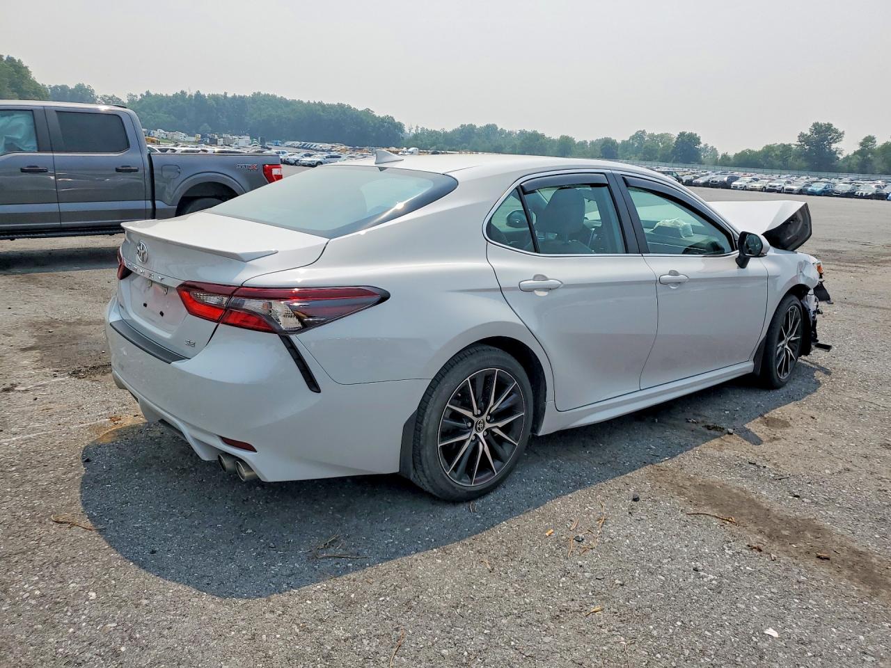 2024 TOYOTA CAMRY