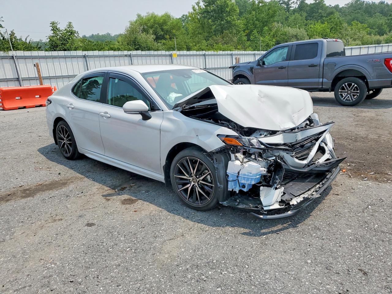 2024 TOYOTA CAMRY