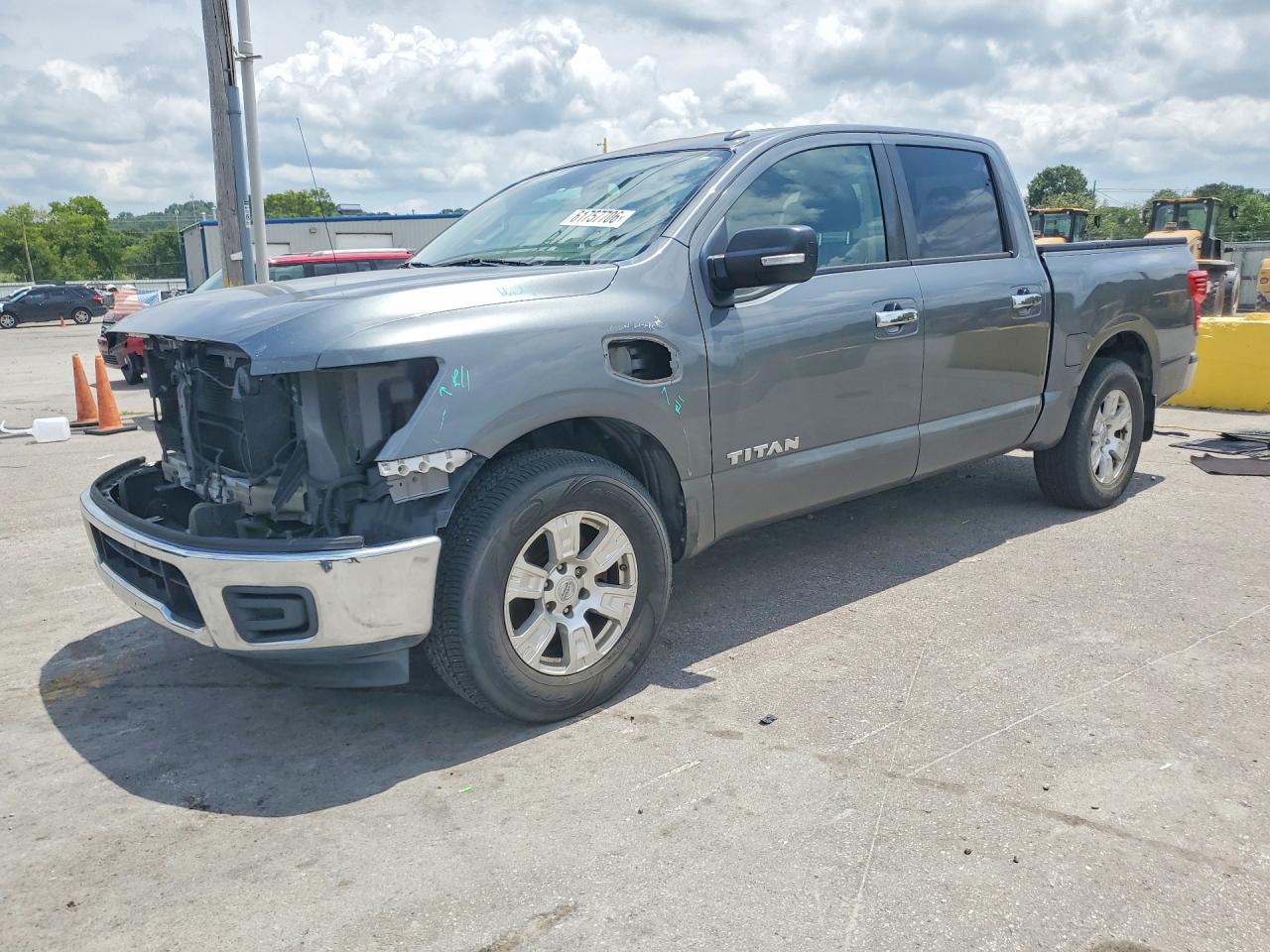 2017 NISSAN TITAN