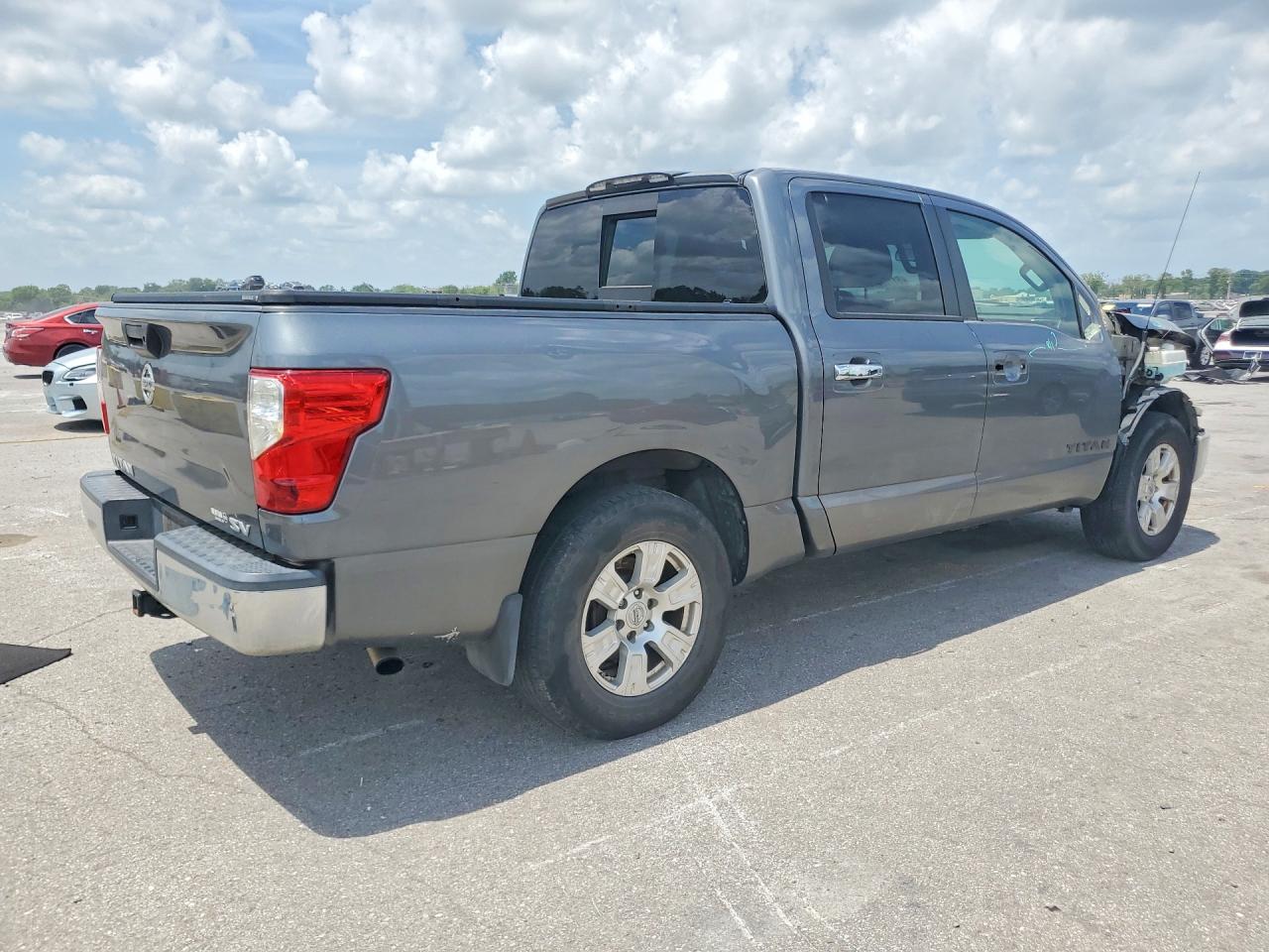 2017 NISSAN TITAN
