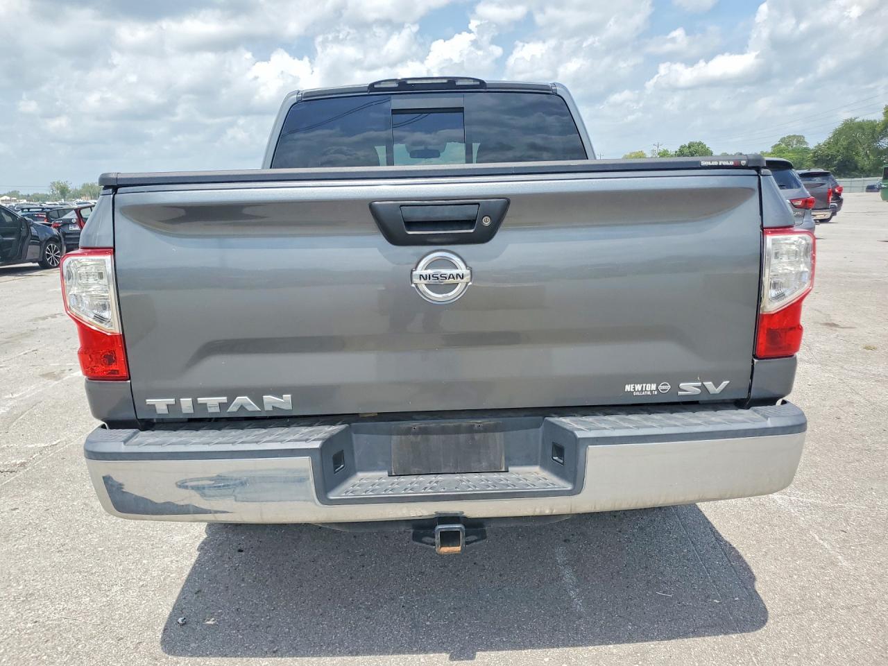 2017 NISSAN TITAN
