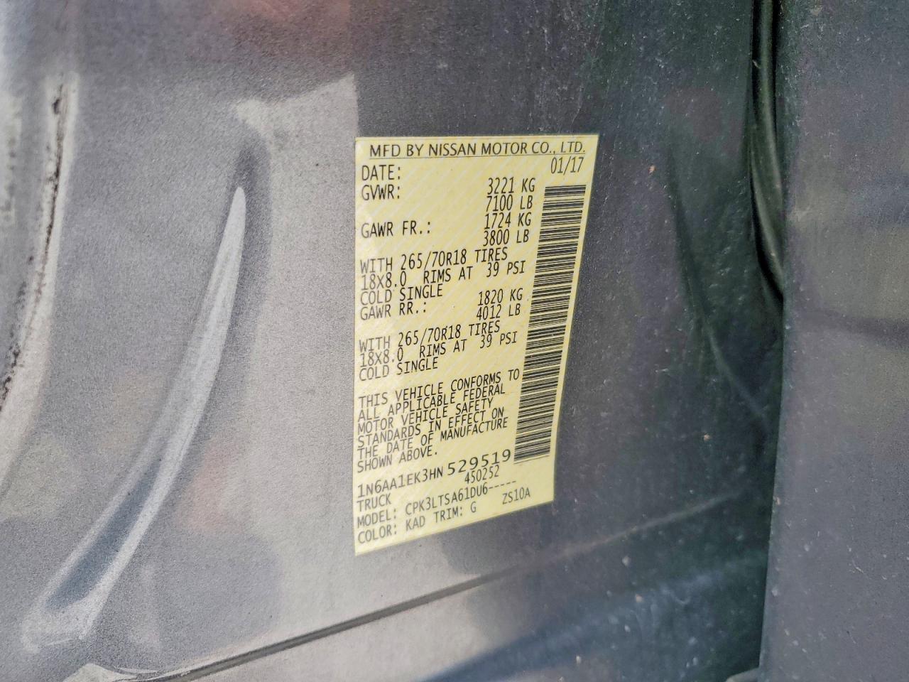 2017 NISSAN TITAN