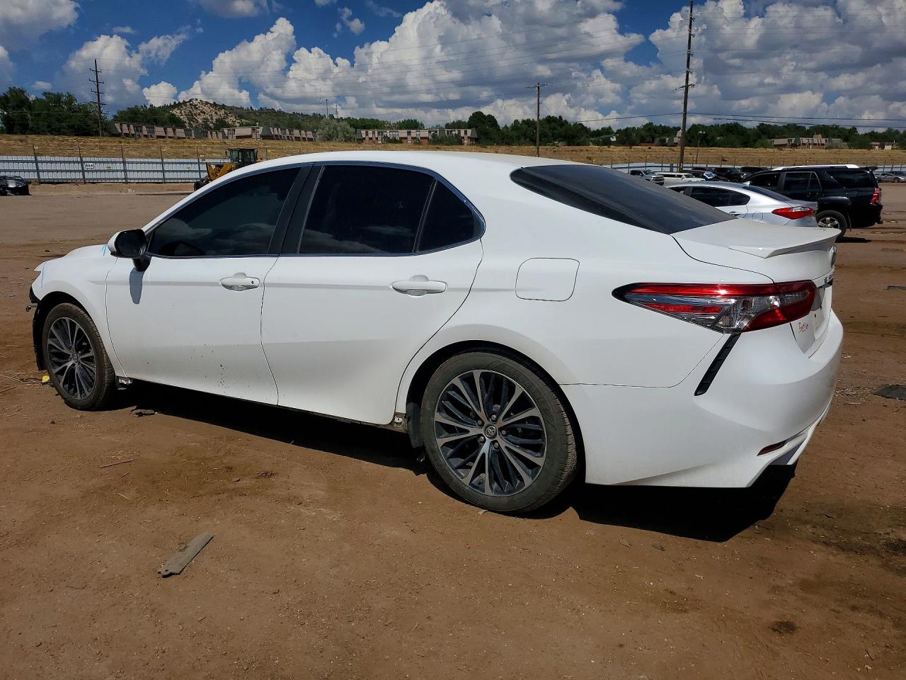 2018 TOYOTA CAMRY