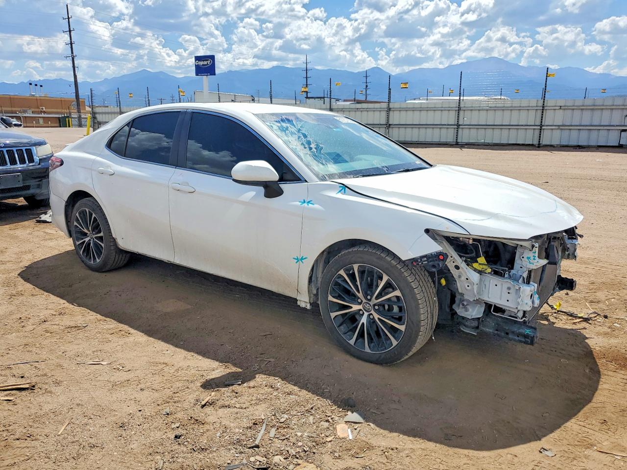 2018 TOYOTA CAMRY
