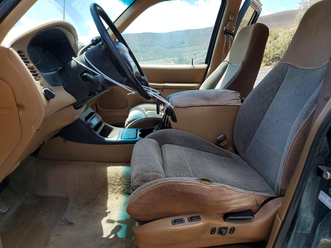 1996 FORD EXPLORER