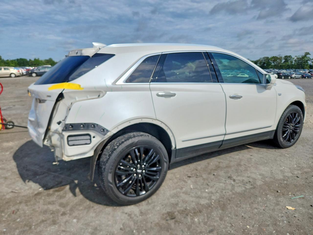 2017 CADILLAC XT5
