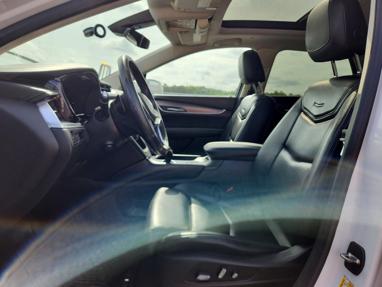 2017 CADILLAC XT5