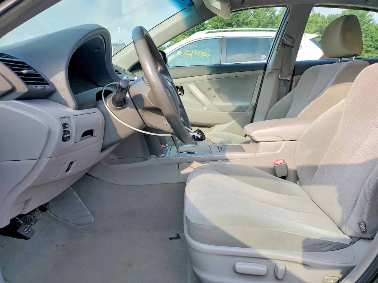 2011 TOYOTA CAMRY