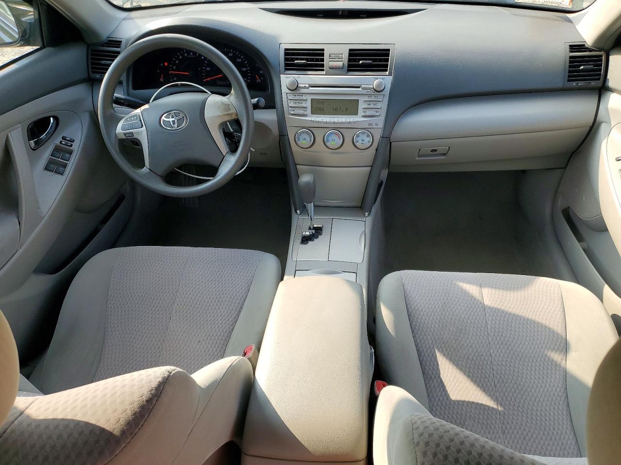 2011 TOYOTA CAMRY