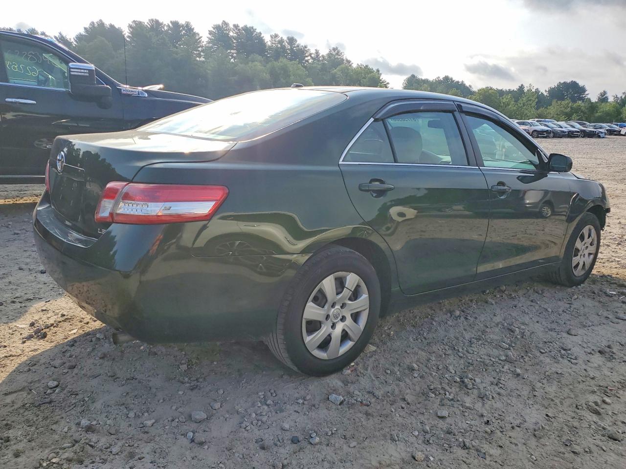 2011 TOYOTA CAMRY