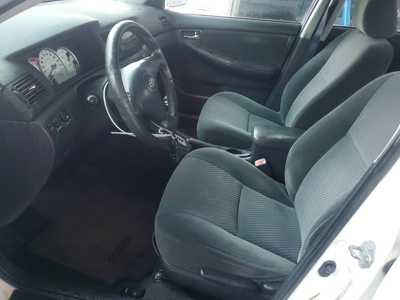 2005 TOYOTA COROLLA
