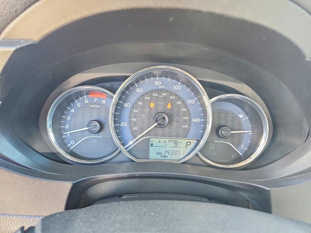 2015 TOYOTA COROLLA