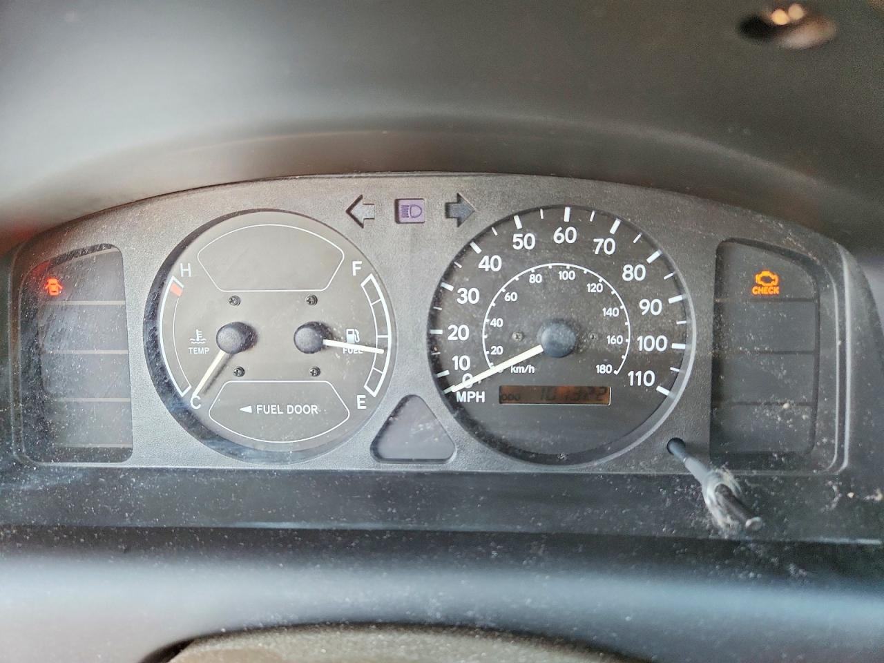2000 TOYOTA COROLLA