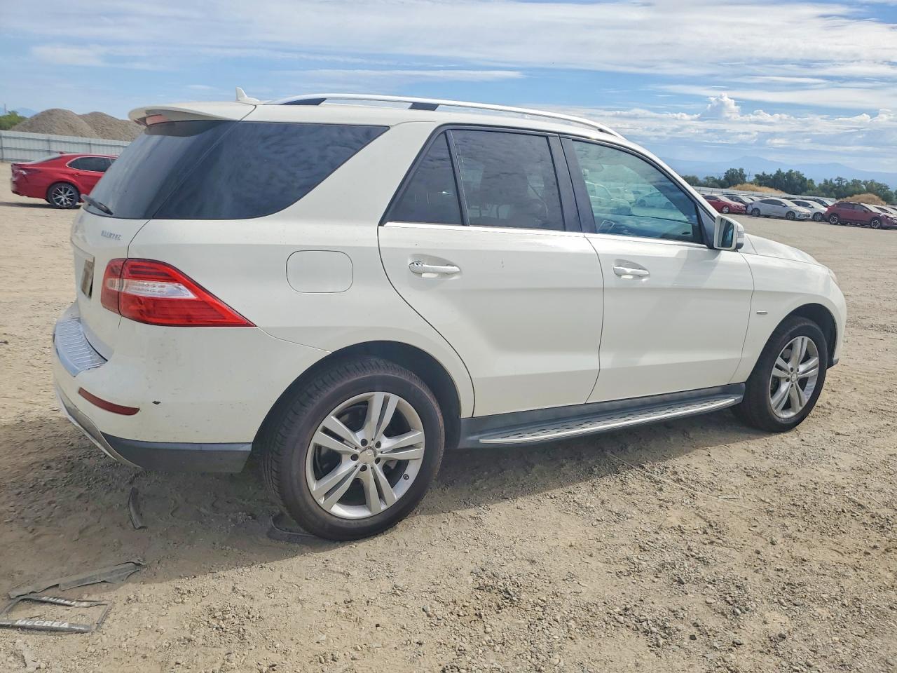 2012 MERCEDES-BENZ ML 350 BLU