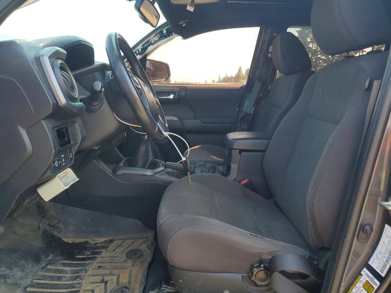 2016 TOYOTA TACOMA