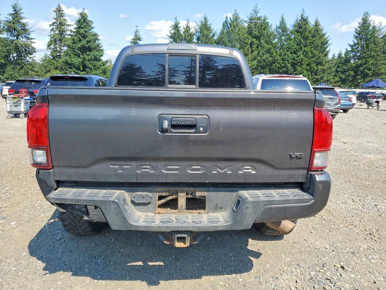 2016 TOYOTA TACOMA