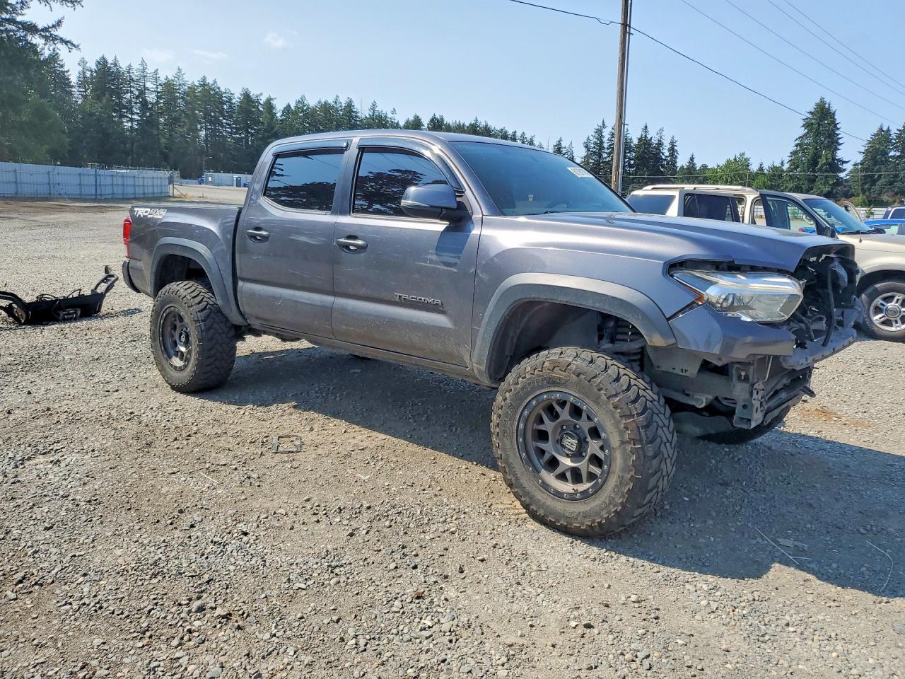 2016 TOYOTA TACOMA