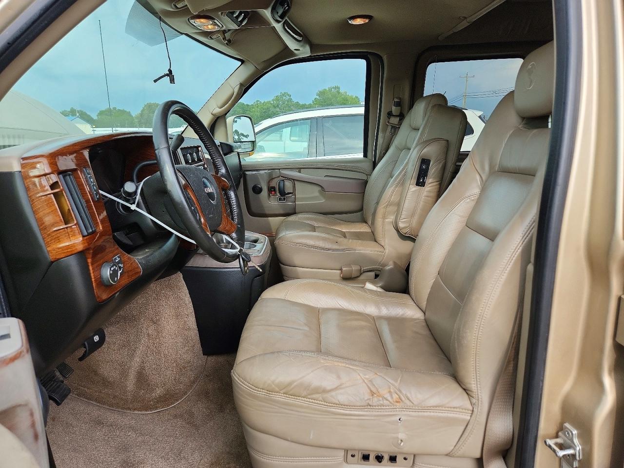 2010 GMC SAVANA