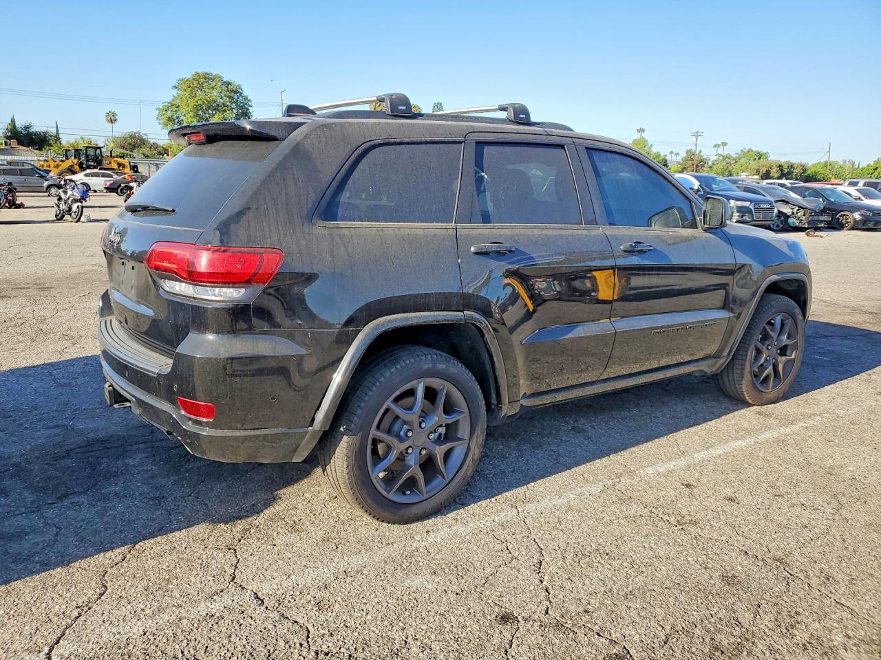 2021 JEEP CHEROKEE