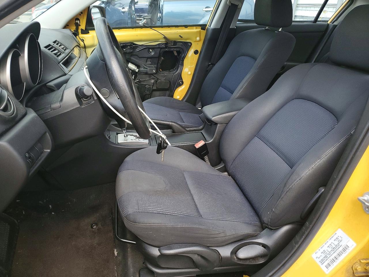 2004 MAZDA MAZDA3