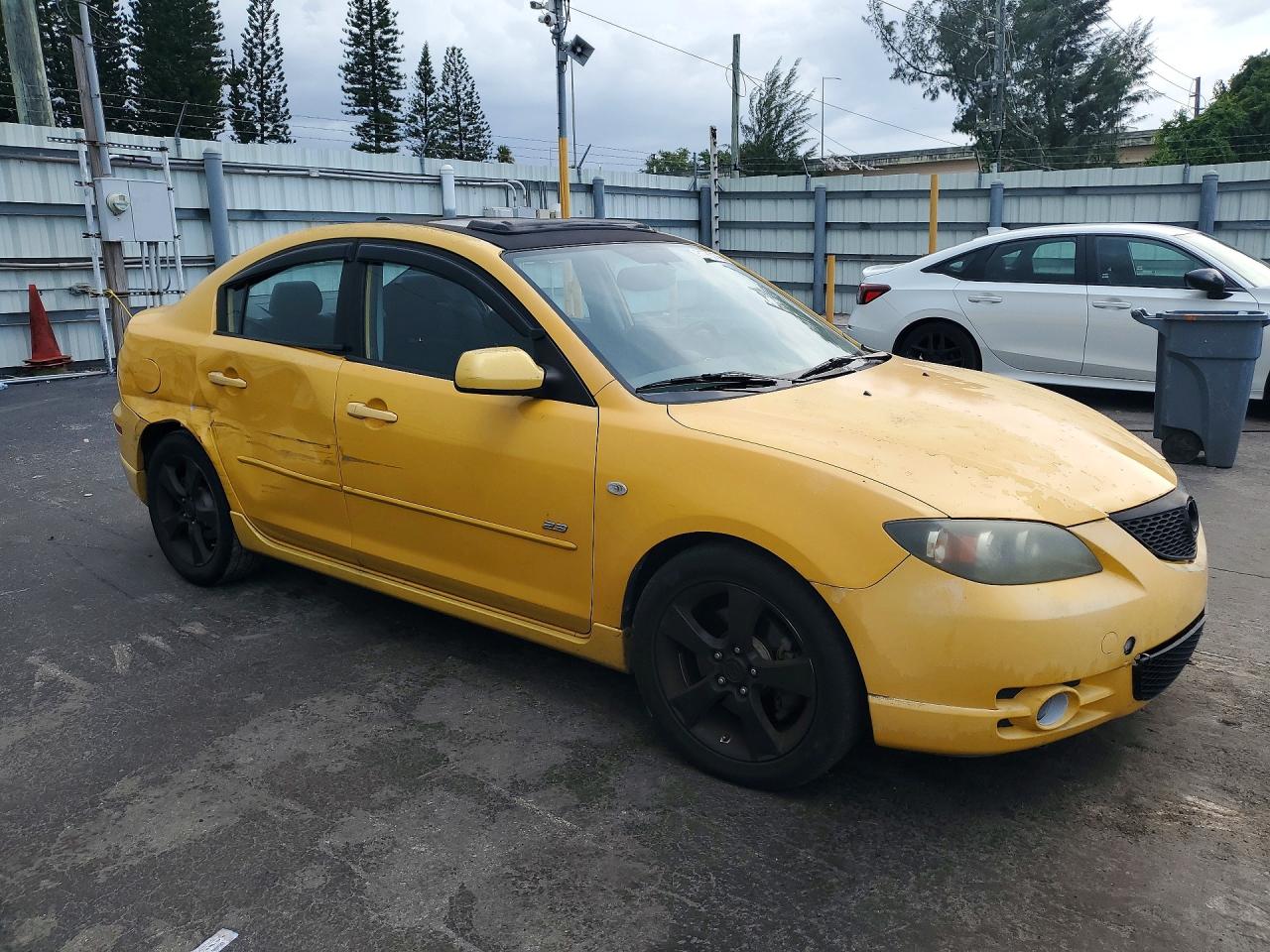 2004 MAZDA MAZDA3