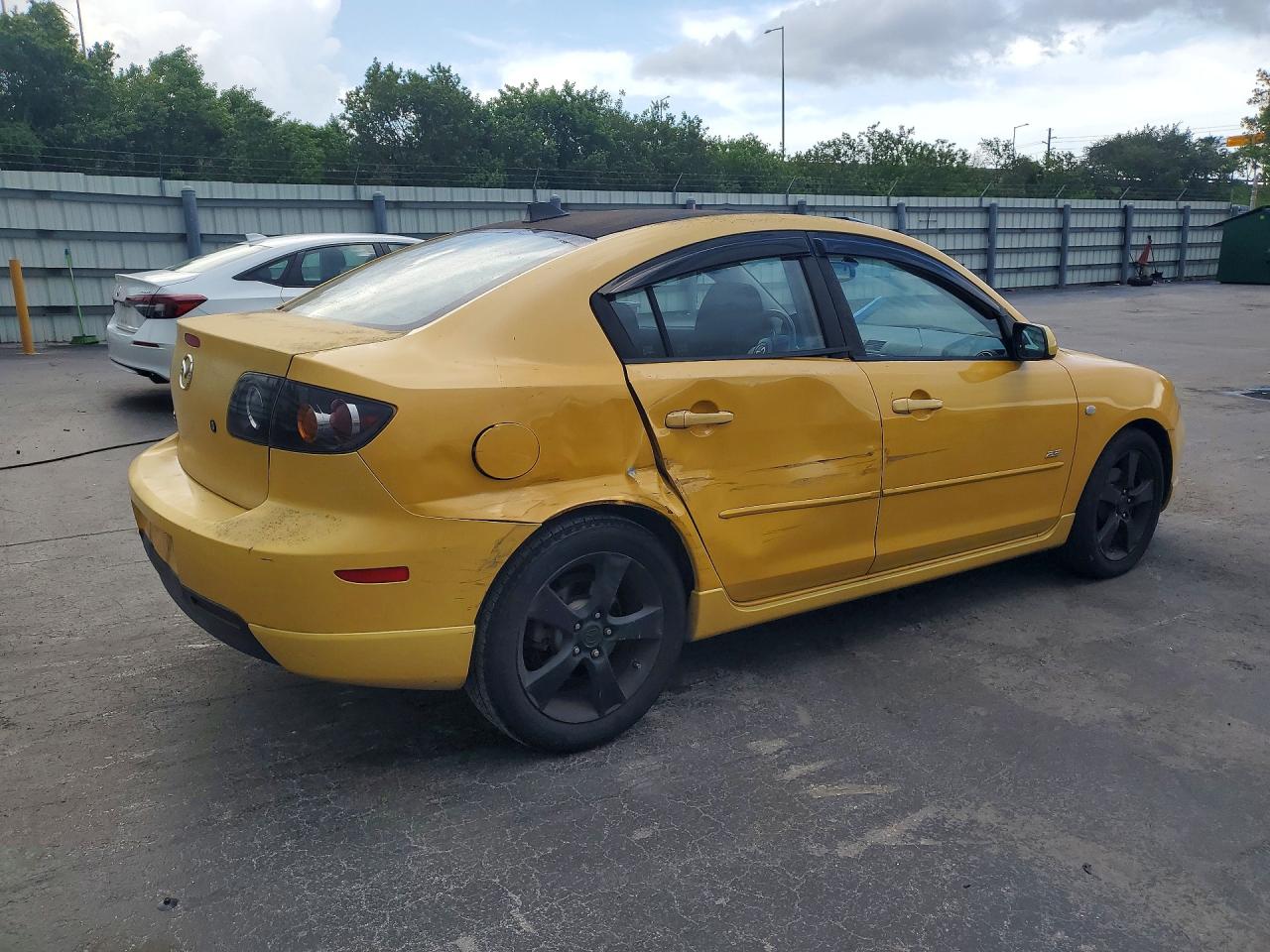 2004 MAZDA MAZDA3