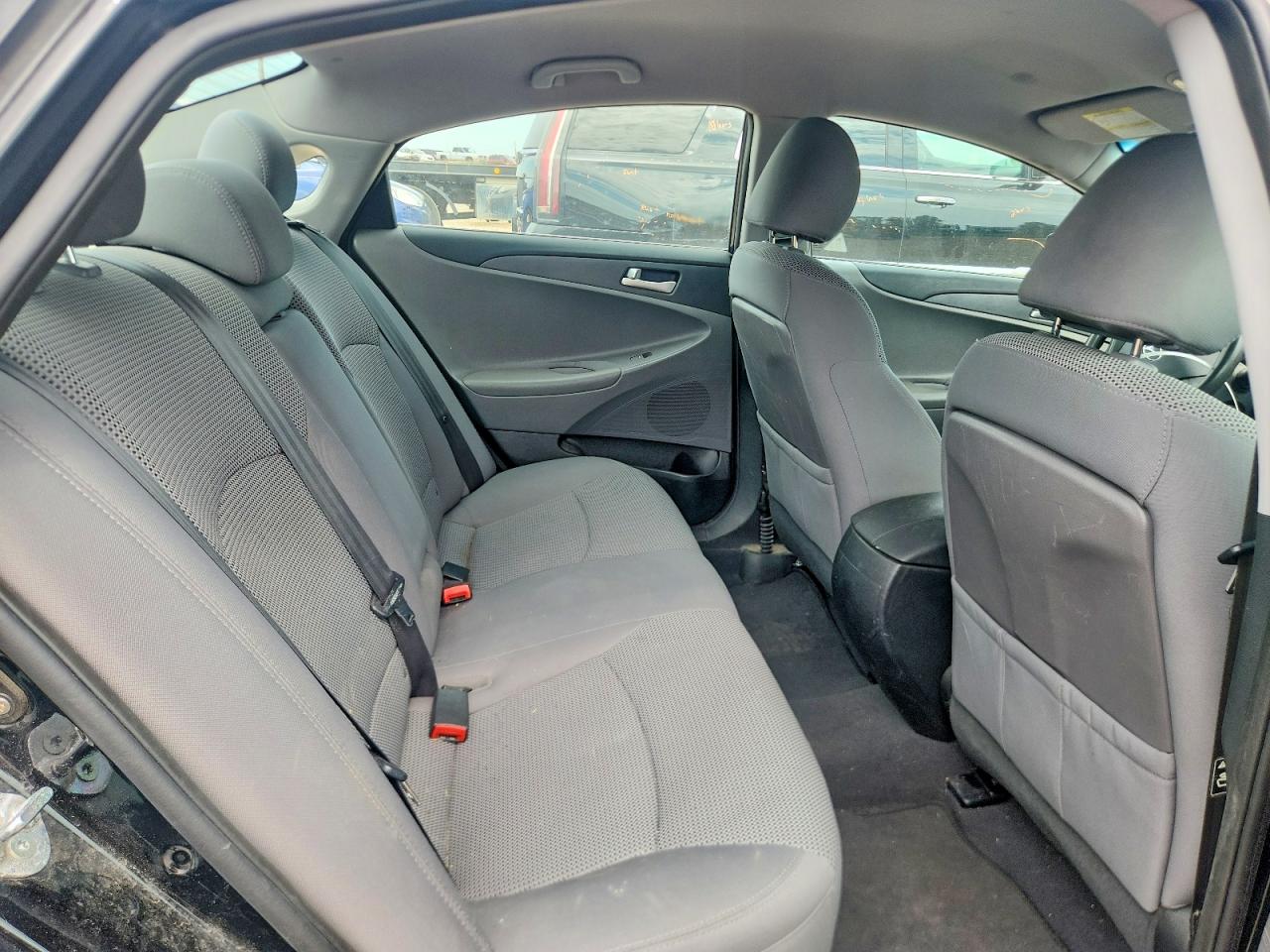 2011 HYUNDAI SONATA