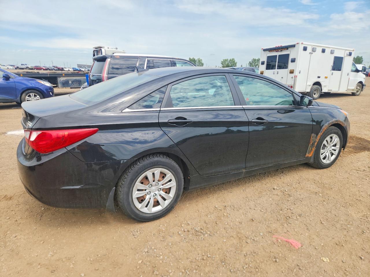 2011 HYUNDAI SONATA