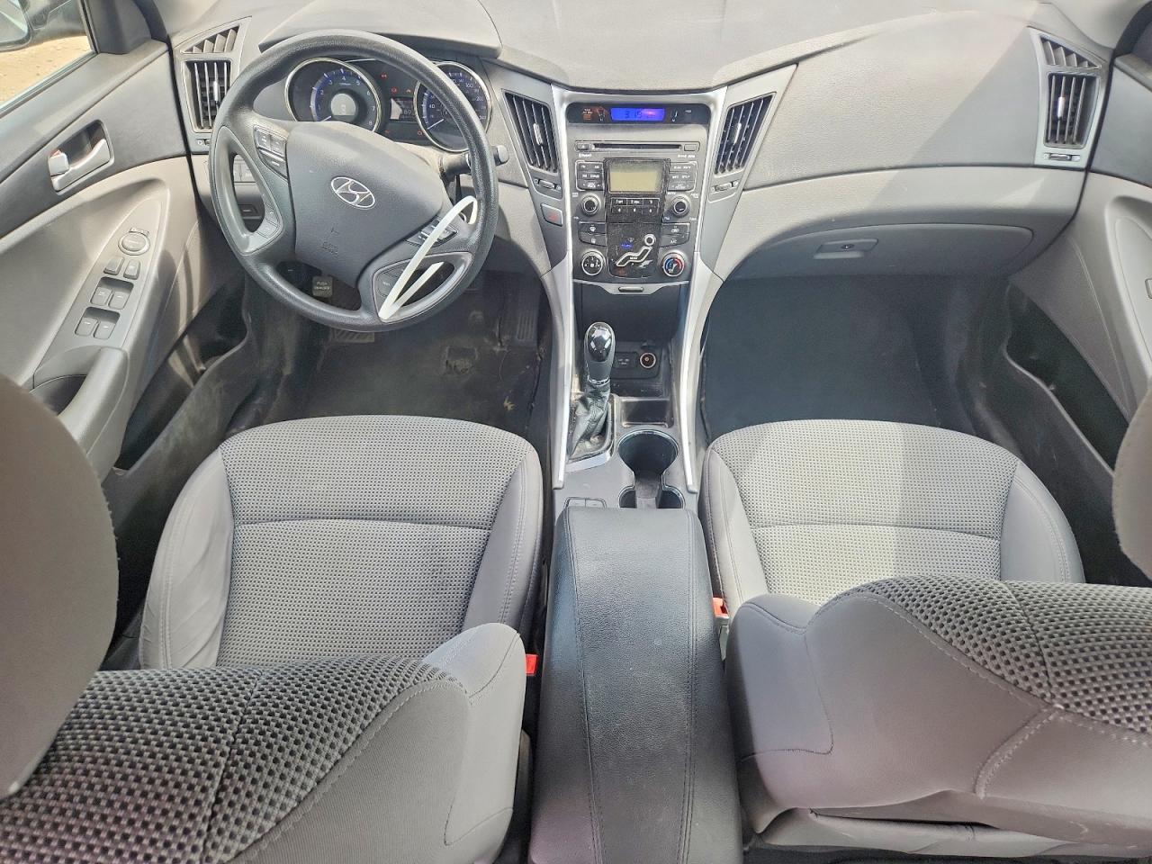 2011 HYUNDAI SONATA