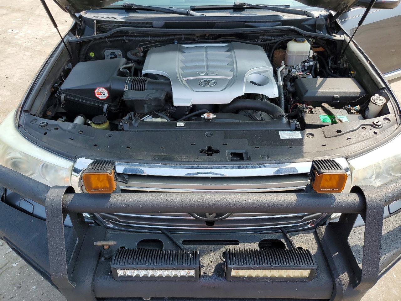 2013 TOYOTA LAND CRUIS