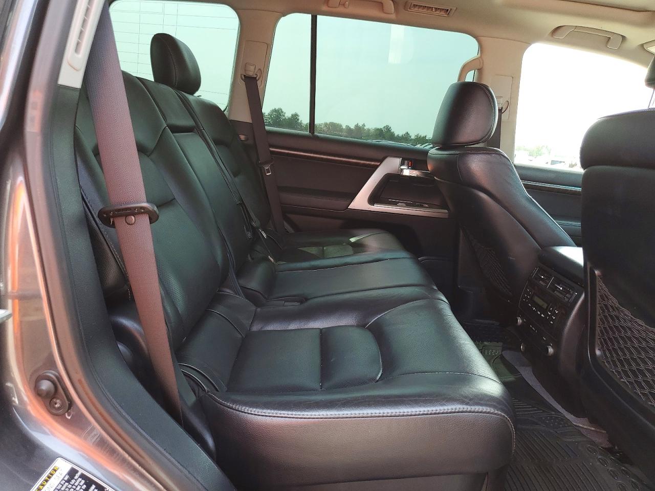 2013 TOYOTA LAND CRUIS