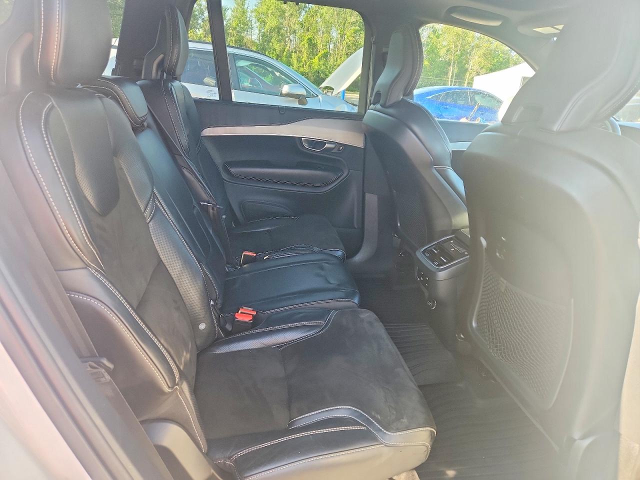 2019 VOLVO XC90