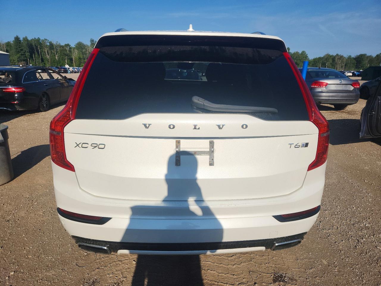 2019 VOLVO XC90