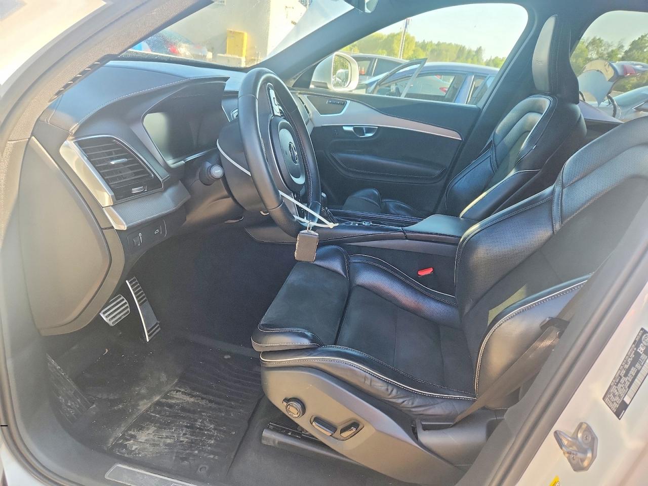 2019 VOLVO XC90