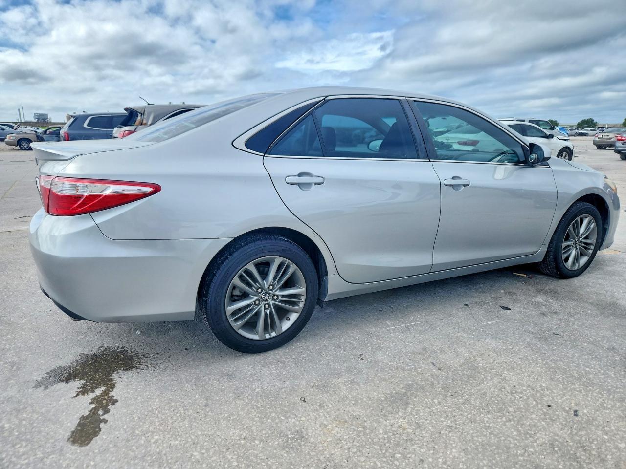 2017 TOYOTA CAMRY