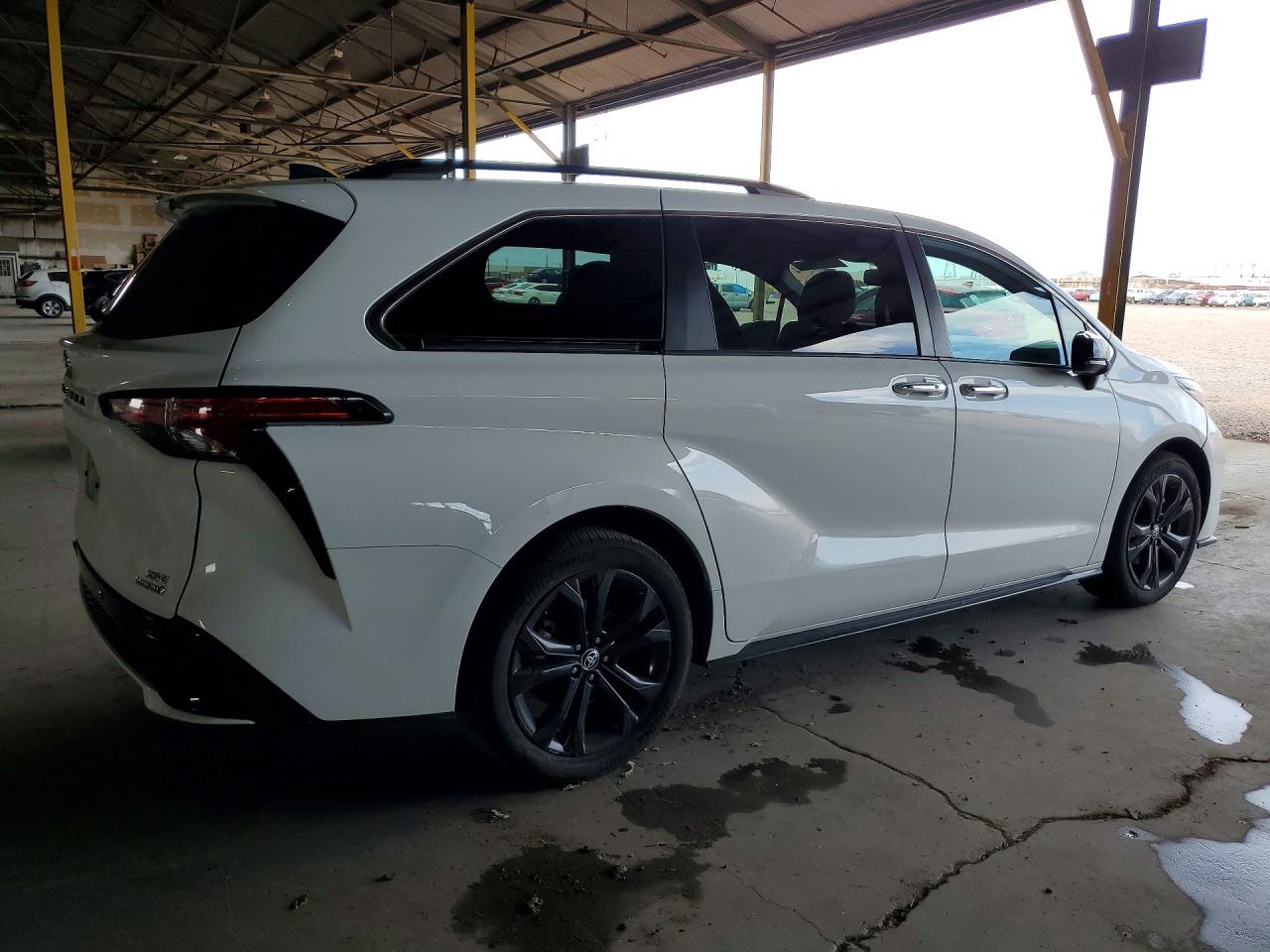 2022 TOYOTA SIENNA