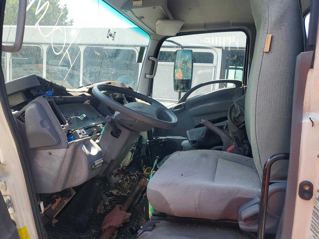 2020 ISUZU NPR
