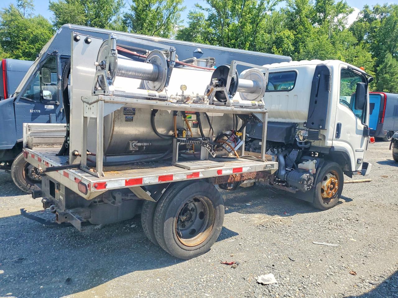 2020 ISUZU NPR