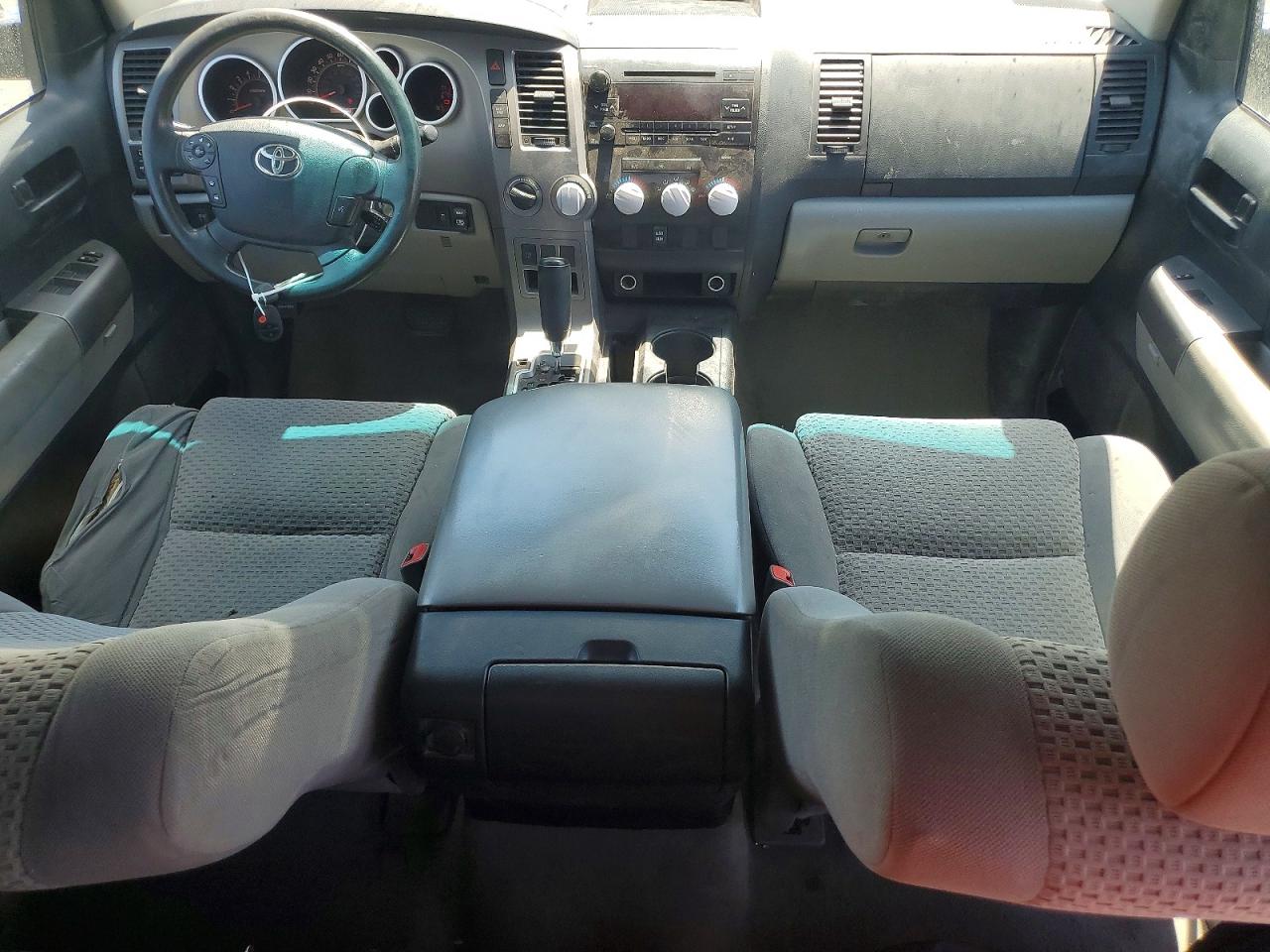 2011 TOYOTA TUNDRA