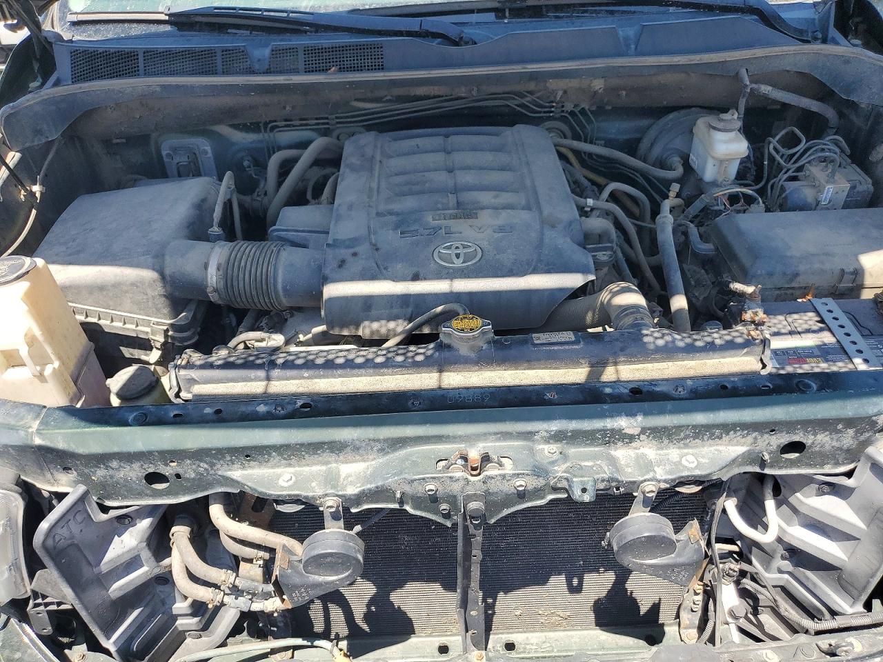 2011 TOYOTA TUNDRA