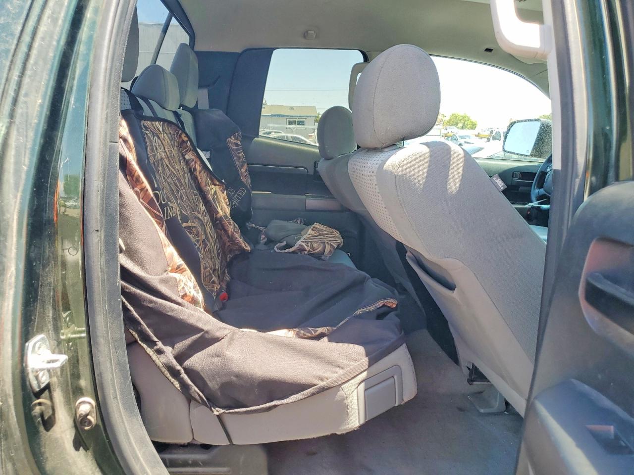 2011 TOYOTA TUNDRA